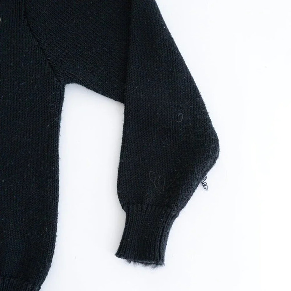 Vintage 90's Black & Cream Knit w/ Pearls CrewNeck Sweater - Picture 7 of 13